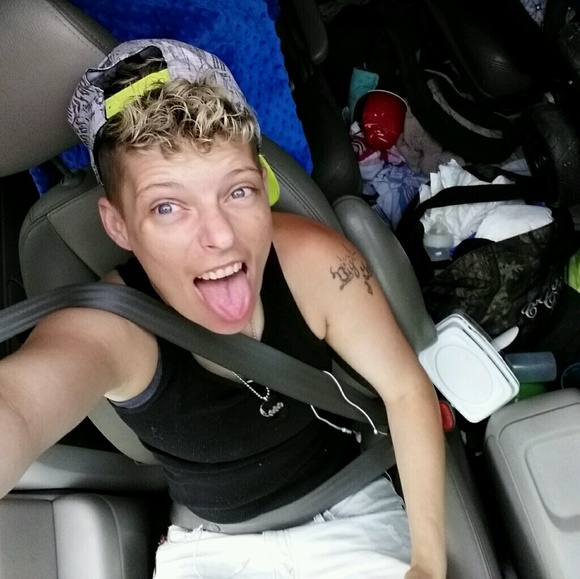 Profile Picture of Jesse Chapman (@jessechapman) on Poshmark