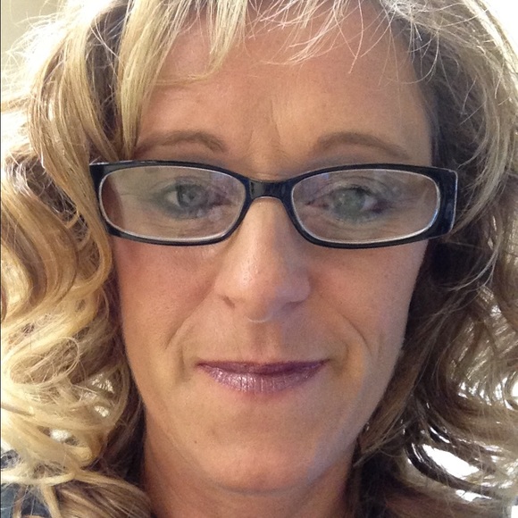 Profile Picture of Tonya Mcclary (@tamcclary) on Poshmark