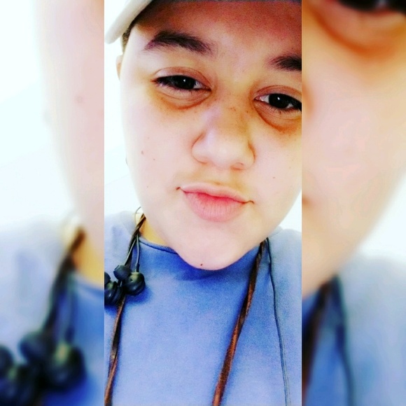 Profile Picture of Keassy Gaborit (@keassygab) on Poshmark