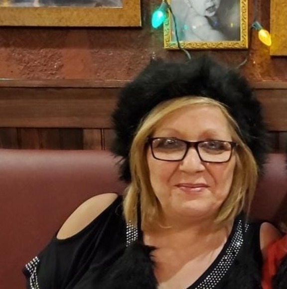 Profile Picture of Giuseppina Pugliese (@giuseppina814) on Poshmark