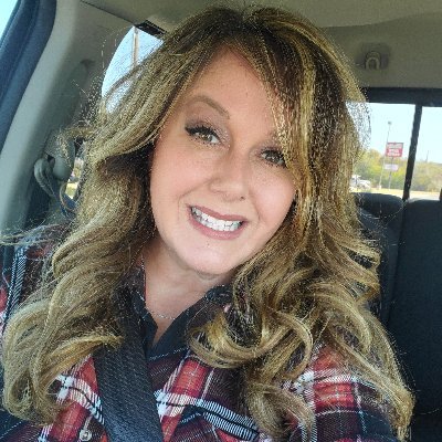 Profile Picture of Renea Moore (@ReneaMo65286406) on Twitter