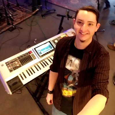 Profile Picture of Chris Martinez (@WiredTangenT) on Twitter