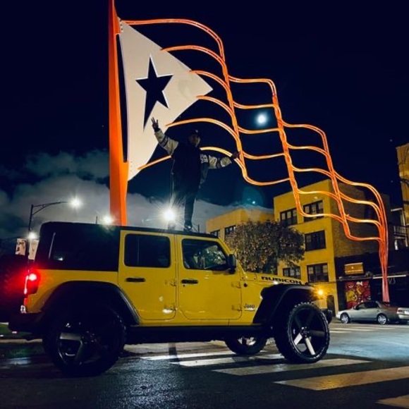 Caesar Serrano - Poshmark Profile Picture of Caesar Serrano (@caesar_serrano) on Poshmark