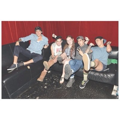 Profile Picture of I MET THEM (@slutanoskians) on Twitter