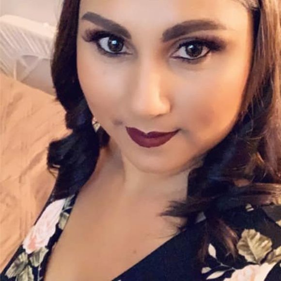 Profile Picture of Paola Domínguez valdivia (@kora_paola) on Poshmark