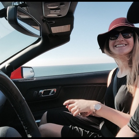 Profile Picture of Mikayla Lantto (@mikaylalantto19) on Poshmark