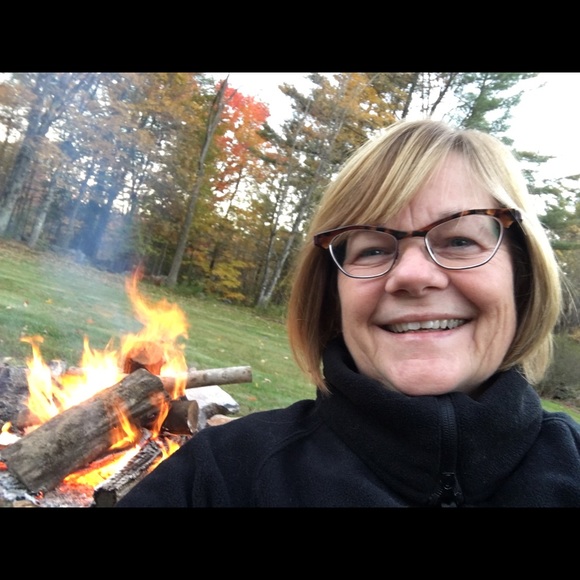 Profile Picture of Kathy Kellgren (@kakell8065) on Poshmark