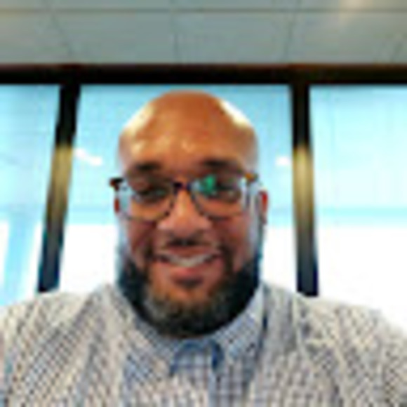 Profile Picture of Sherodivs La liveres (@sherodivs) on Poshmark