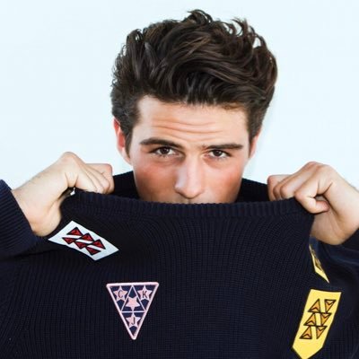 Profile Picture of Mason Wilson (@ValiantNomad) on Twitter