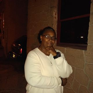 Profile Picture of Dee Ball (@dee.ball.18007) on Facebook