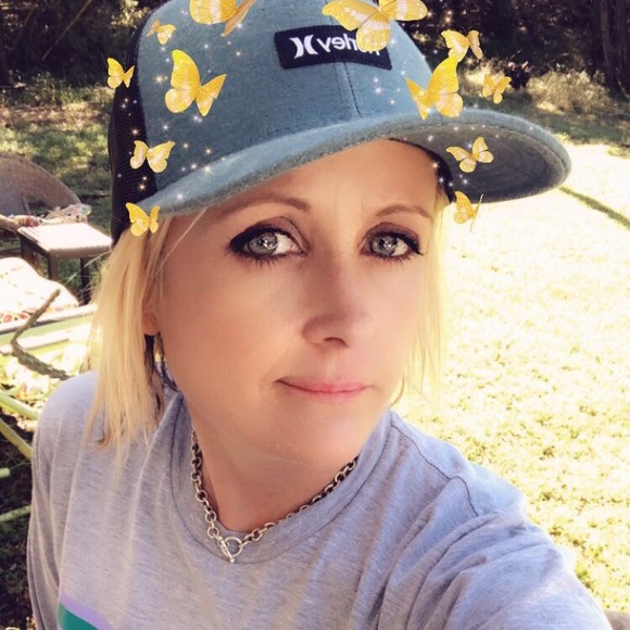 Profile Picture of Jessica Tumey (@jtumey76) on Poshmark