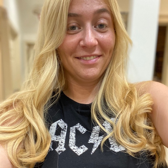 Profile Picture of Jenna Compton (@jennacompton302) on Poshmark