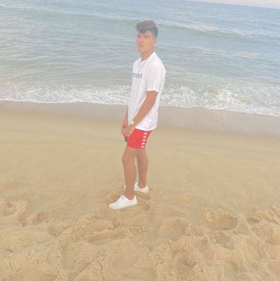 Profile Picture of Cody Nicholson (@cnicholson02) on Poshmark