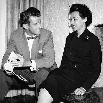 Profile Picture of Robin & Lucienne Day (@Robin_Lucienne) on Twitter