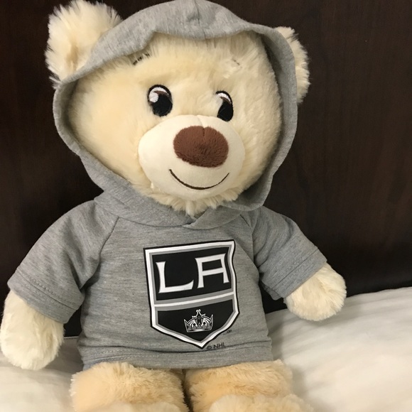 Profile Picture of Kaitlyn Crivello (@kaitmariec63) on Poshmark