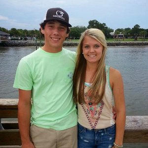 Profile Picture of Blakelyn Carter (@blakelynjoy) on Myspace