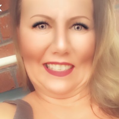 Profile Picture of Angela Rivers (@angelarivers17) on Twitter