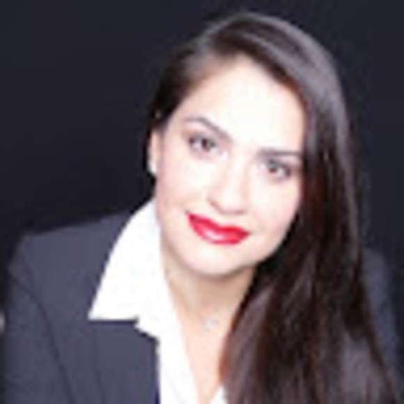 Profile Picture of Grace Walsh (@gracewalsh1228) on Poshmark