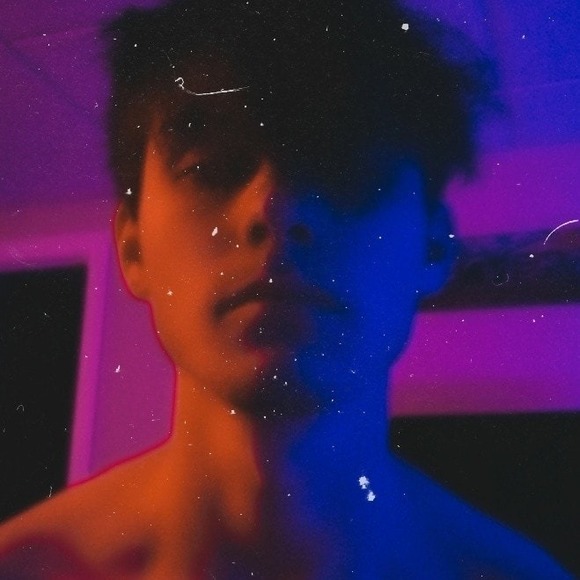 Profile Picture of Brendon Westrich (@brendon51101) on Poshmark