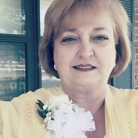 Profile Picture of Karen McCurdy Clark (@luvbeingirish) on Pinterest
