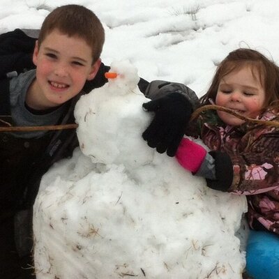 Profile Picture of Jennifer Burnside (@jmburnside1980) on Twitter
