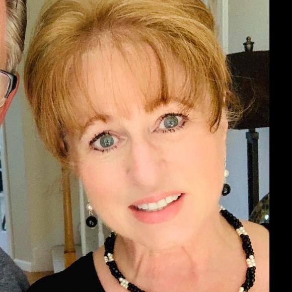 Profile Picture of Janey Martin (@janeymartin) on Poshmark