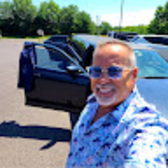 Profile Picture of Anthony Salamone (@anthonysalam169) on Poshmark