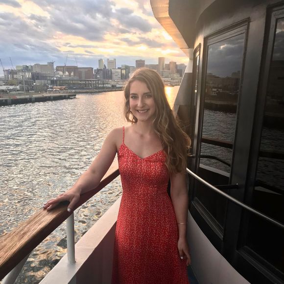 Profile Picture of Jessica Pleskowicz (@jpleskowicz) on Poshmark