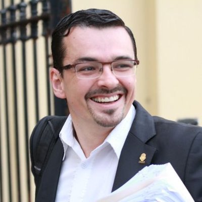 Profile Picture of José María Villalta Flórez-Estrada (@josemvillalta) on Twitter