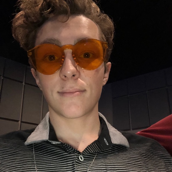 Profile Picture of Knox Martin (@inalienwetrust) on Poshmark
