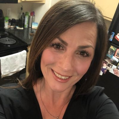 Profile Picture of Joyce St Laurent (@JoyceStLaurent2) on Twitter
