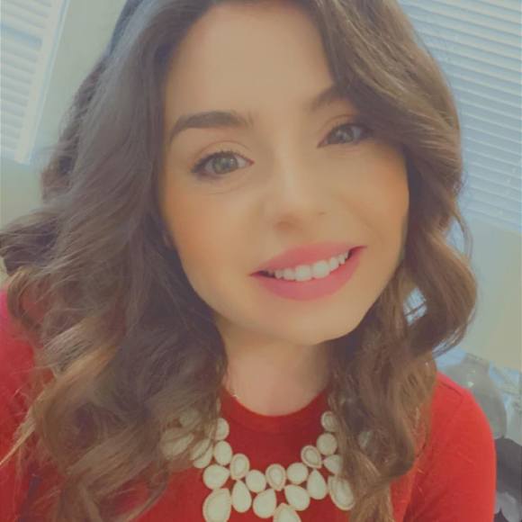 Juliana Culhane - Poshmark Profile Picture of Juliana Culhane (@julianaculhane) on Poshmark