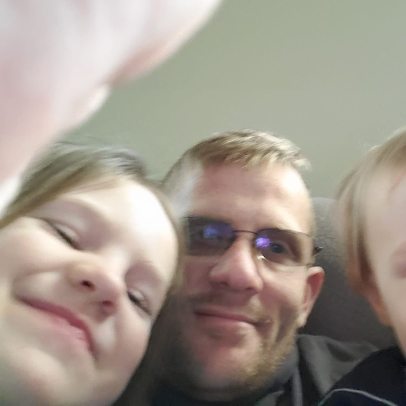 Profile Picture of Kenneth Doles (@bigkenkad1188) on Poshmark