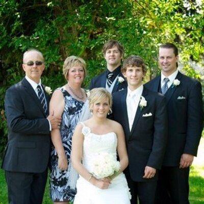 Profile Picture of Roxanne Peterson (@Roxy_58) on Twitter