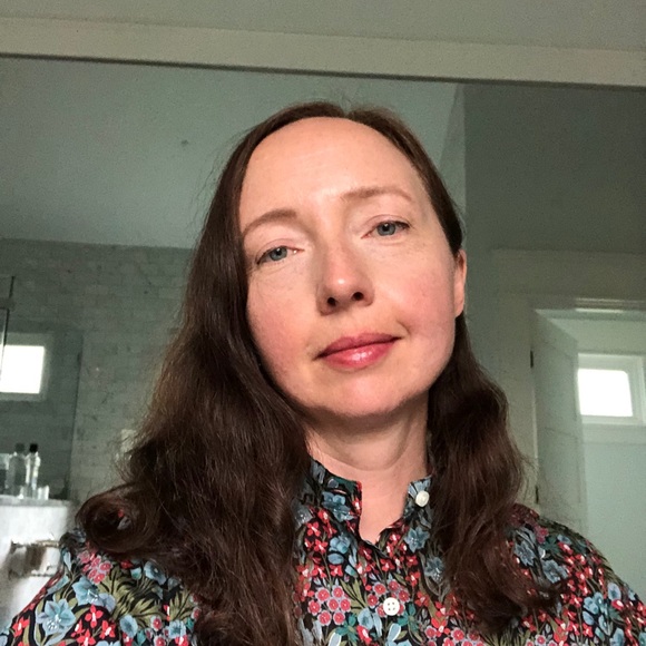 Heather Laureles - Poshmark Profile Picture of Heather Laureles (@heatherlaureles) on Poshmark