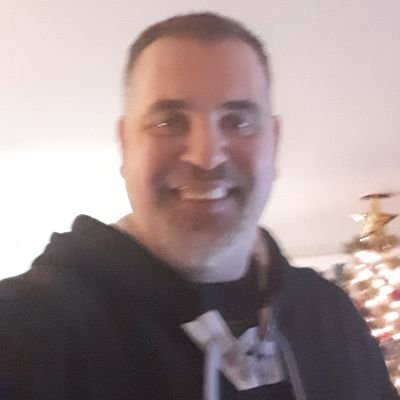 Profile Picture of Tim Couture (@lankkyfeelgood) on Twitter
