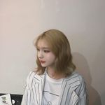 Profile Picture of 𝘩𝘢𝘳𝘮𝘰𝘯𝘪𝘦☄[busker¡au] (@m__3lodie) on Instagram