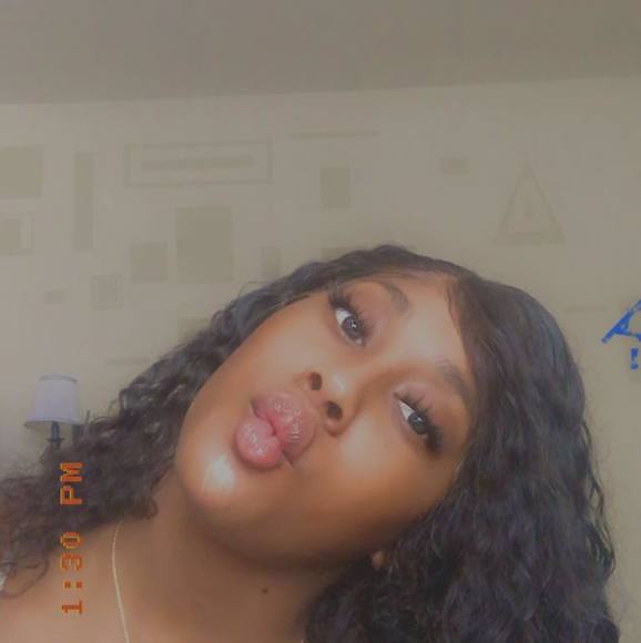 Profile Picture of Chia Chia (@wowchia) on Poshmark