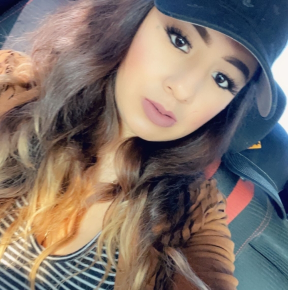 Profile Picture of Arely Jimenez (@jimenezarely4) on Poshmark
