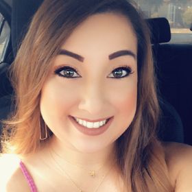 Profile Picture of Paulina Castro (@paulinacastro) on Pinterest