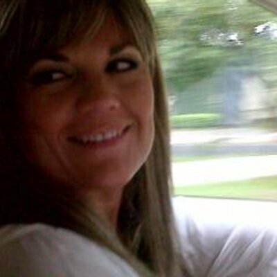 Profile Picture of Celeste Lara Castro (@celelaracastro) on Twitter