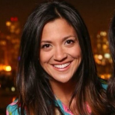Profile Picture of Stephanie Scheff (@Stephyscheffy) on Twitter