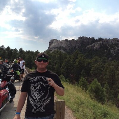 Profile Picture of Joe Larocque (@choseph82) on Twitter