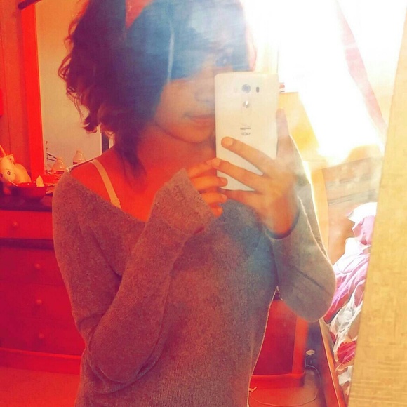 Profile Picture of Myrna Mendez (@mendez101) on Poshmark