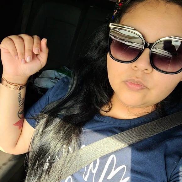 Lucia Ibarra - Poshmark Profile Picture of Lucia Ibarra (@luciie09) on Poshmark