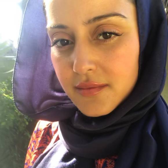 Profile Picture of Fatima Seedat (@fatimaseedat) on Poshmark