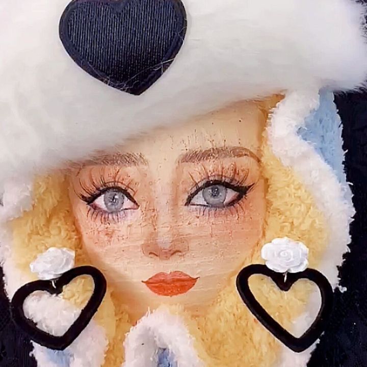 Profile Picture of albertfmbelter (@beautymakeup1111) on Tiktok