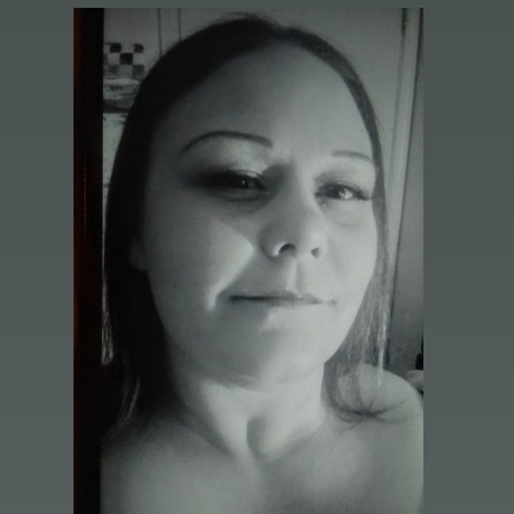 Profile Picture of Cynthia Mikels (@cynjean7678) on Poshmark