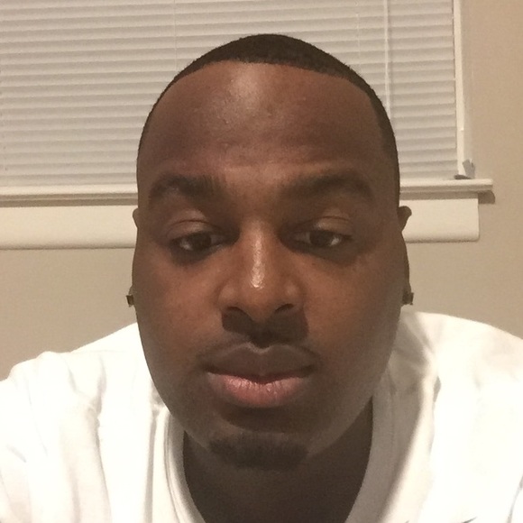 Profile Picture of Felipe Walker (@kingtrig) on Poshmark