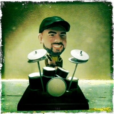 Profile Picture of Joe Stillwell (@LordGrimdark) on Twitter